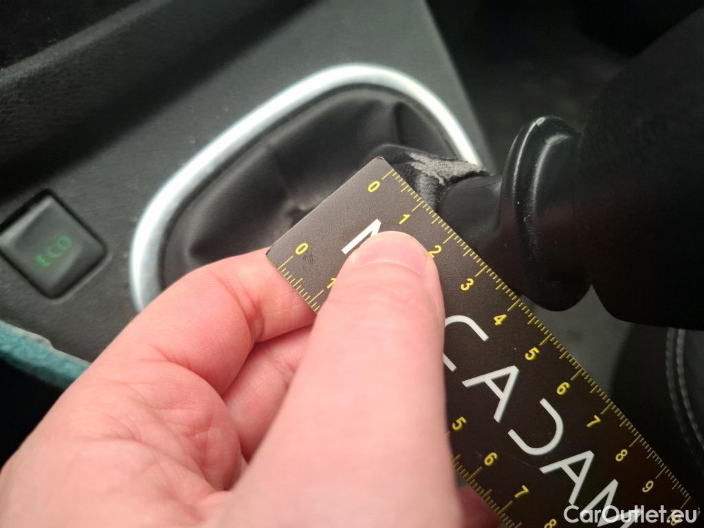  Renault  Trafic  III Fourgon Grand Confort L1H1 1200 1.6 dCi 95CV BVM6 E6dT #33