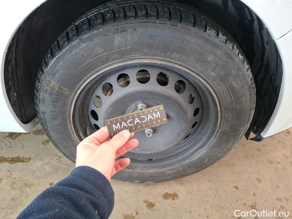  Renault  Clio RENAULT  Société VU 5p Berline Air dCi 75 - 18 #54