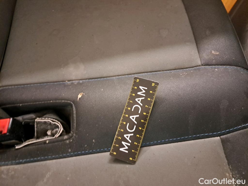  Renault  Master RENAULT  VU 4p Fourgon FG-CF TRAC 3500 L2H2 Energy dCi 125 #43