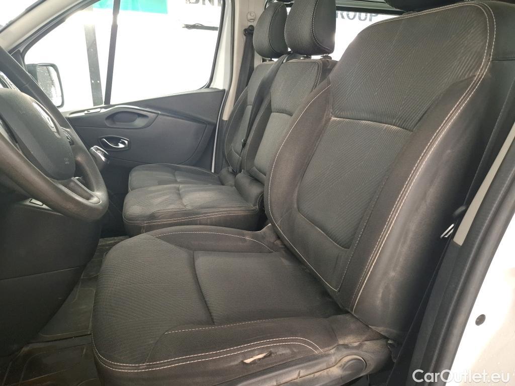  Renault  Trafic RENAULT  / 2019 / 4P / Fourgon tole NV CA GCF L1H1 1200 dCi 120 S&S #24