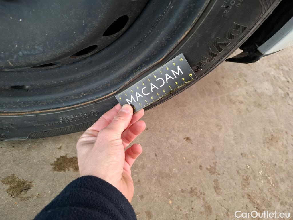  Renault  Clio RENAULT  Société VU 5p Berline Air dCi 75 - 18 #24