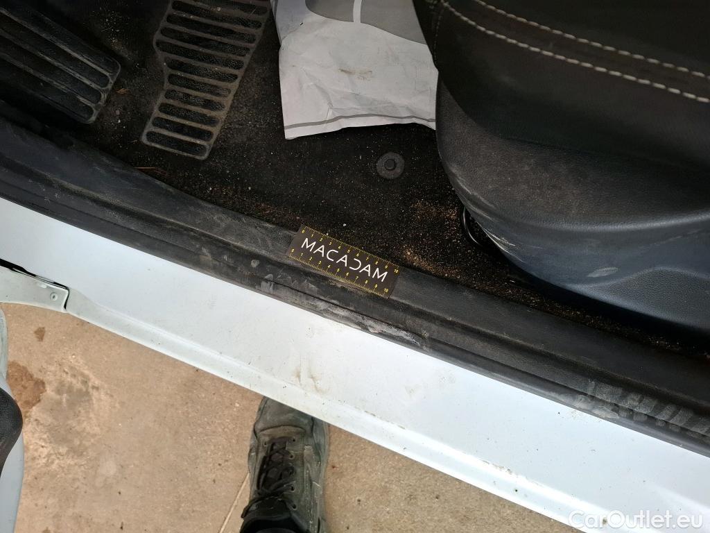  Renault  Clio RENAULT  Société VU 5p Berline Air dCi 75 - 18 #20