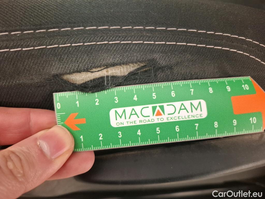  Renault  Trafic RENAULT  / 2019 / 4P / Fourgon tole NV CA GCF L1H1 1200 dCi 120 S&S #20