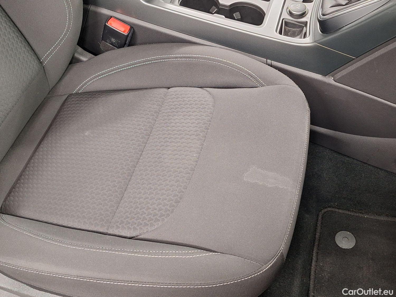  Ford  Kuga Ford,  FL'16, Ford  1.5 TDCi 4x2 88kW Business Class 5d #7