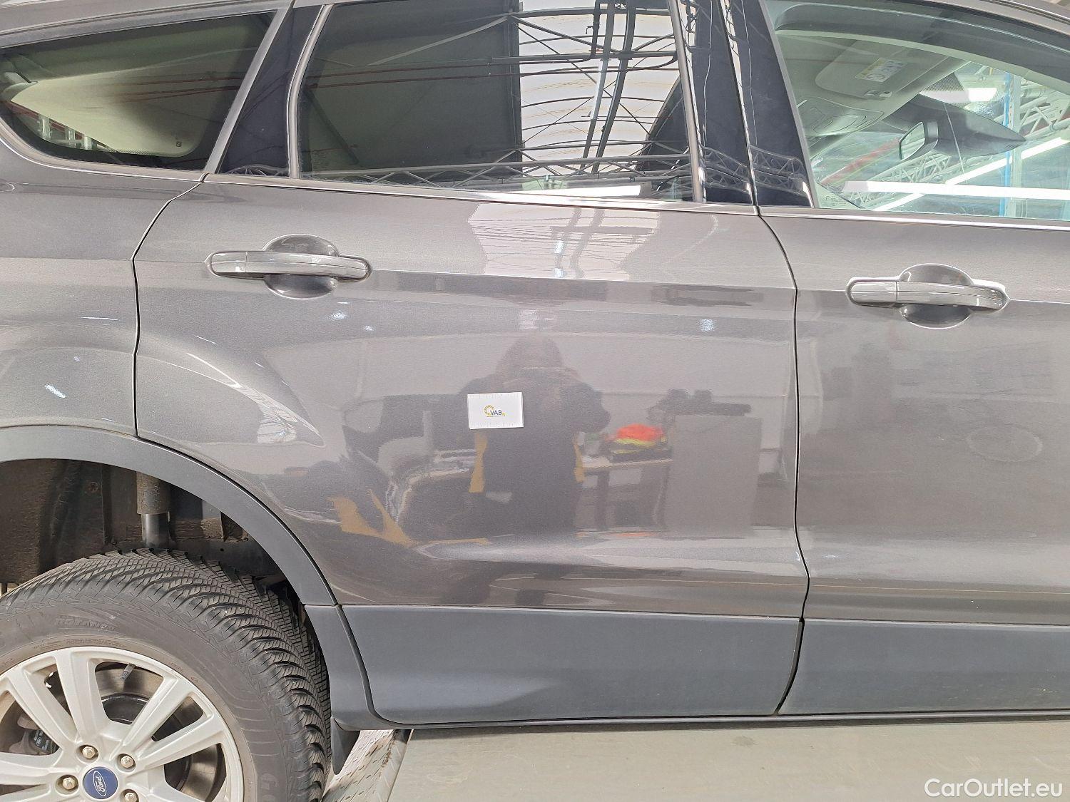  Ford  Kuga Ford,  FL'16, Ford  1.5 TDCi 4x2 88kW Business Class 5d #22