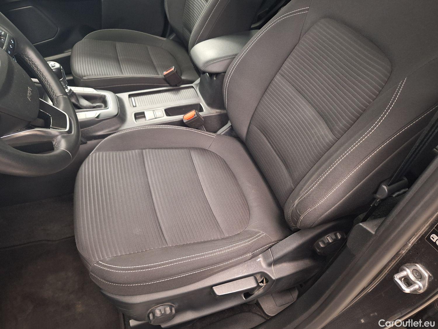  Ford  Kuga Ford,  '19, Ford  1.5 EcoBlue 88kW Titanium 5d #52