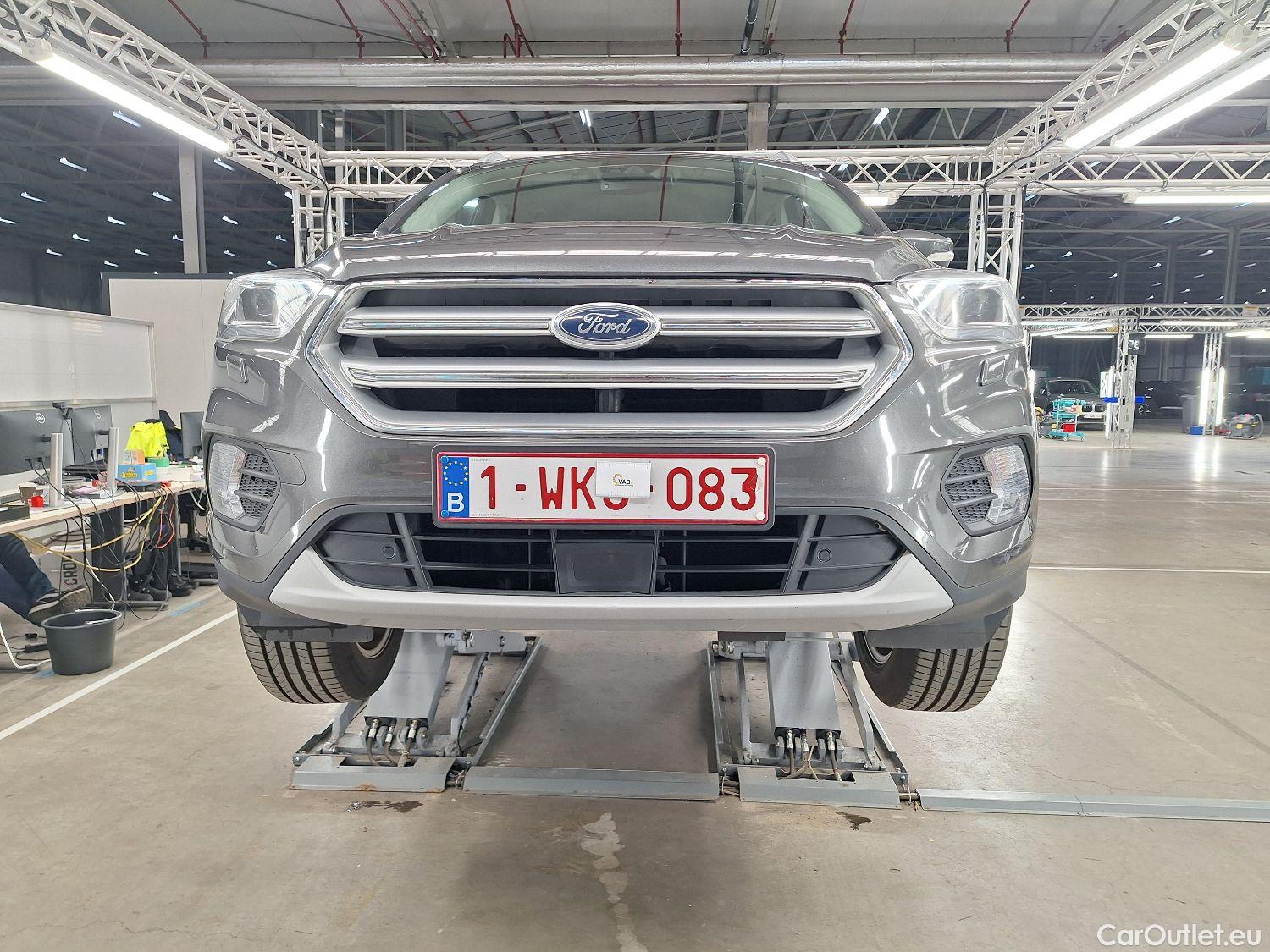  Ford  Kuga Ford,  FL'16, Ford  1.5 TDCi 4x2 88kW Business Class 5d #77