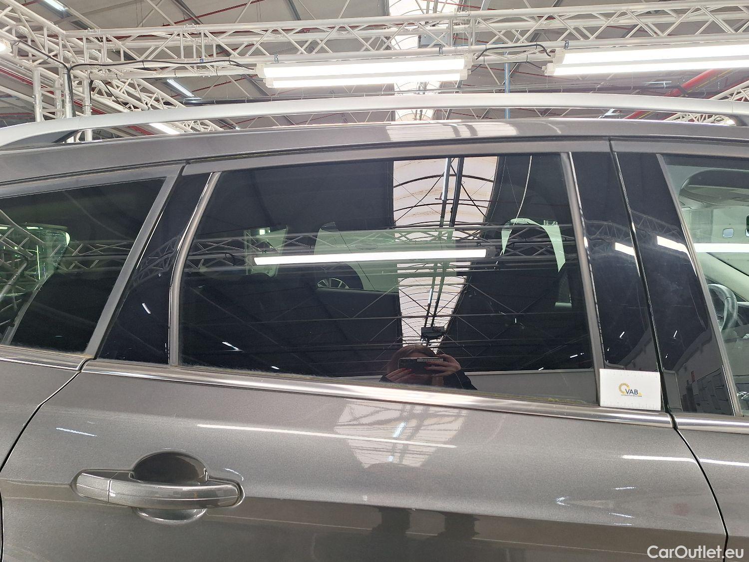  Ford  Kuga Ford,  FL'16, Ford  1.5 TDCi 4x2 88kW Business Class 5d #92