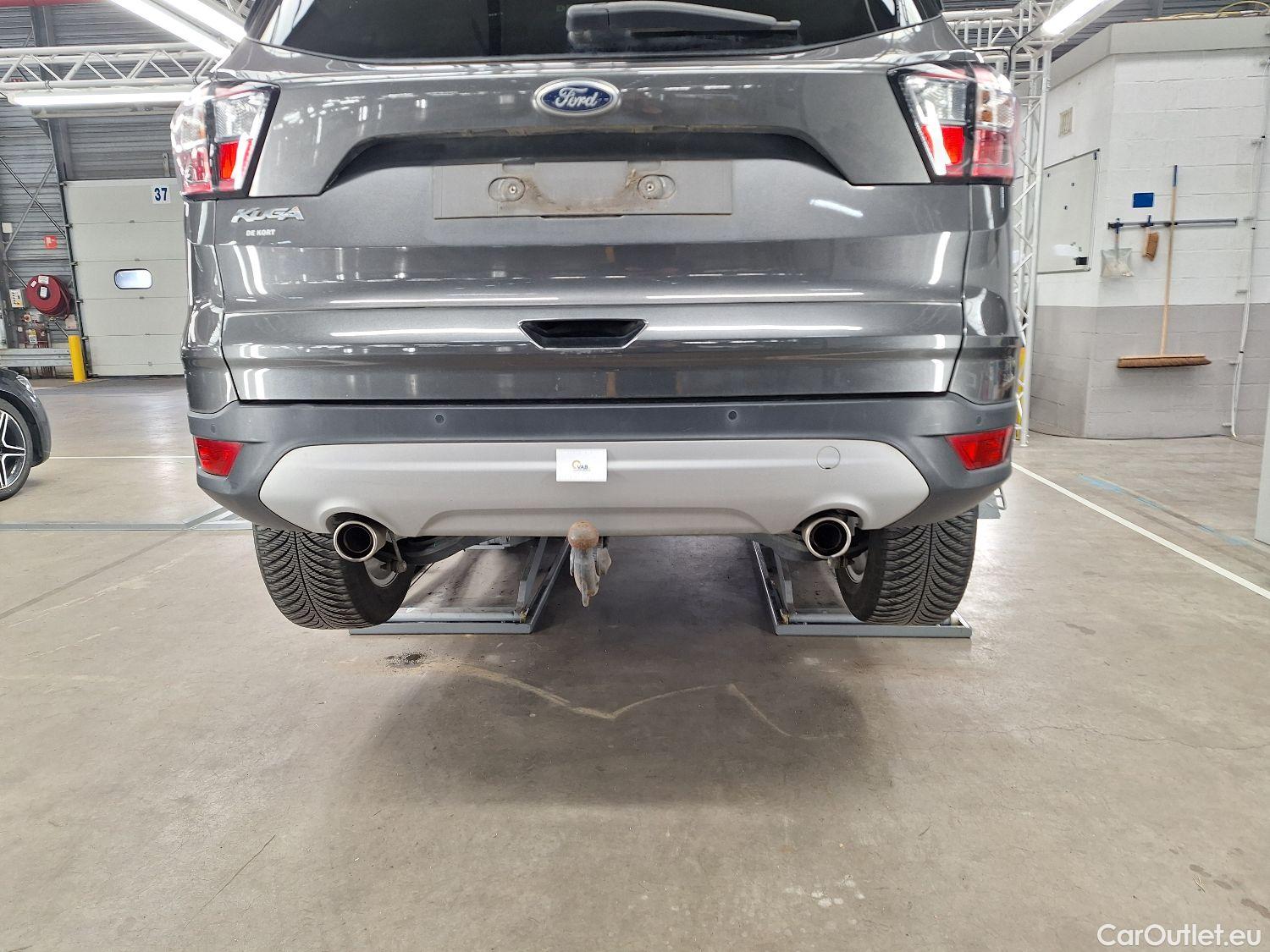  Ford  Kuga Ford,  FL'16, Ford  1.5 TDCi 4x2 88kW Business Class 5d #47