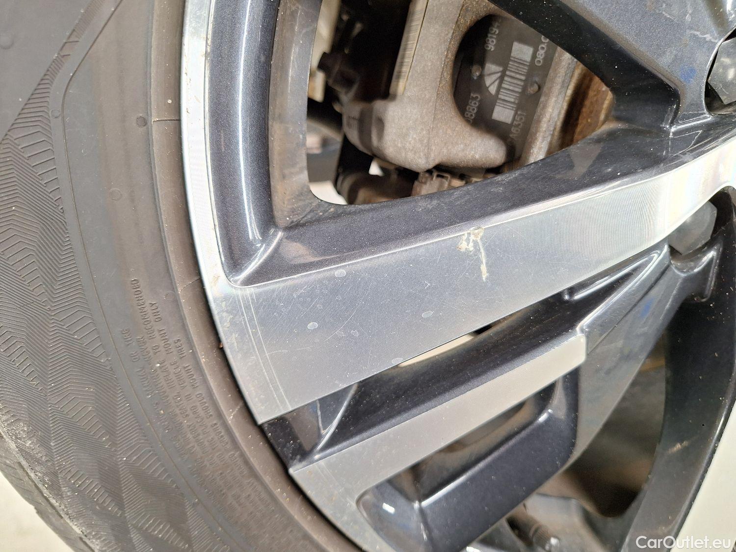  Peugeot  3008 Peugeot,  '16, Peugeot  Hybrid 225 e-Auto8 Allure 5d #5