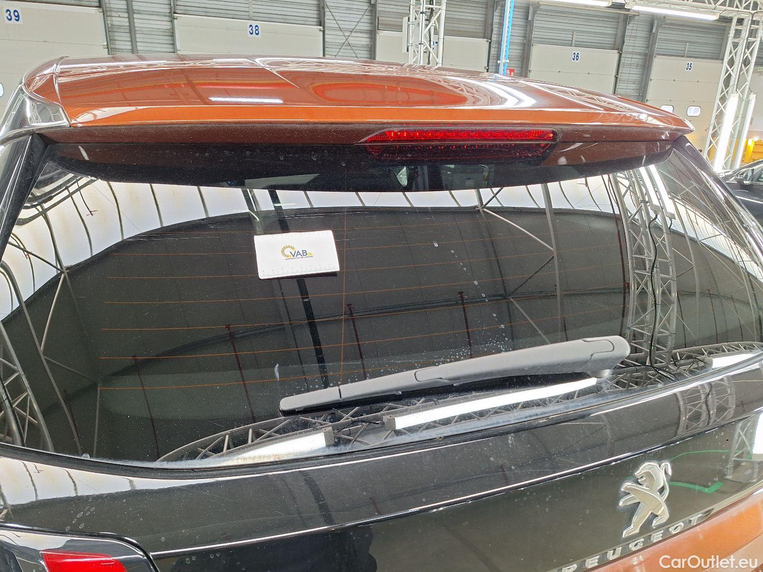  Peugeot  3008 Peugeot,  '16, Peugeot  Hybrid 225 e-Auto8 Allure 5d #47