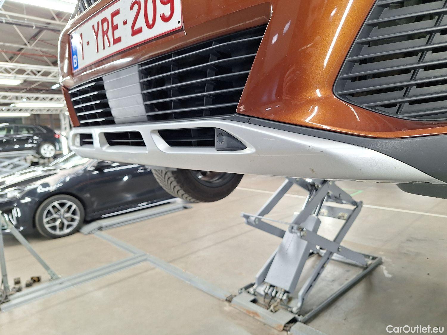  Peugeot  3008 Peugeot,  '16, Peugeot  Hybrid 225 e-Auto8 Allure 5d #13