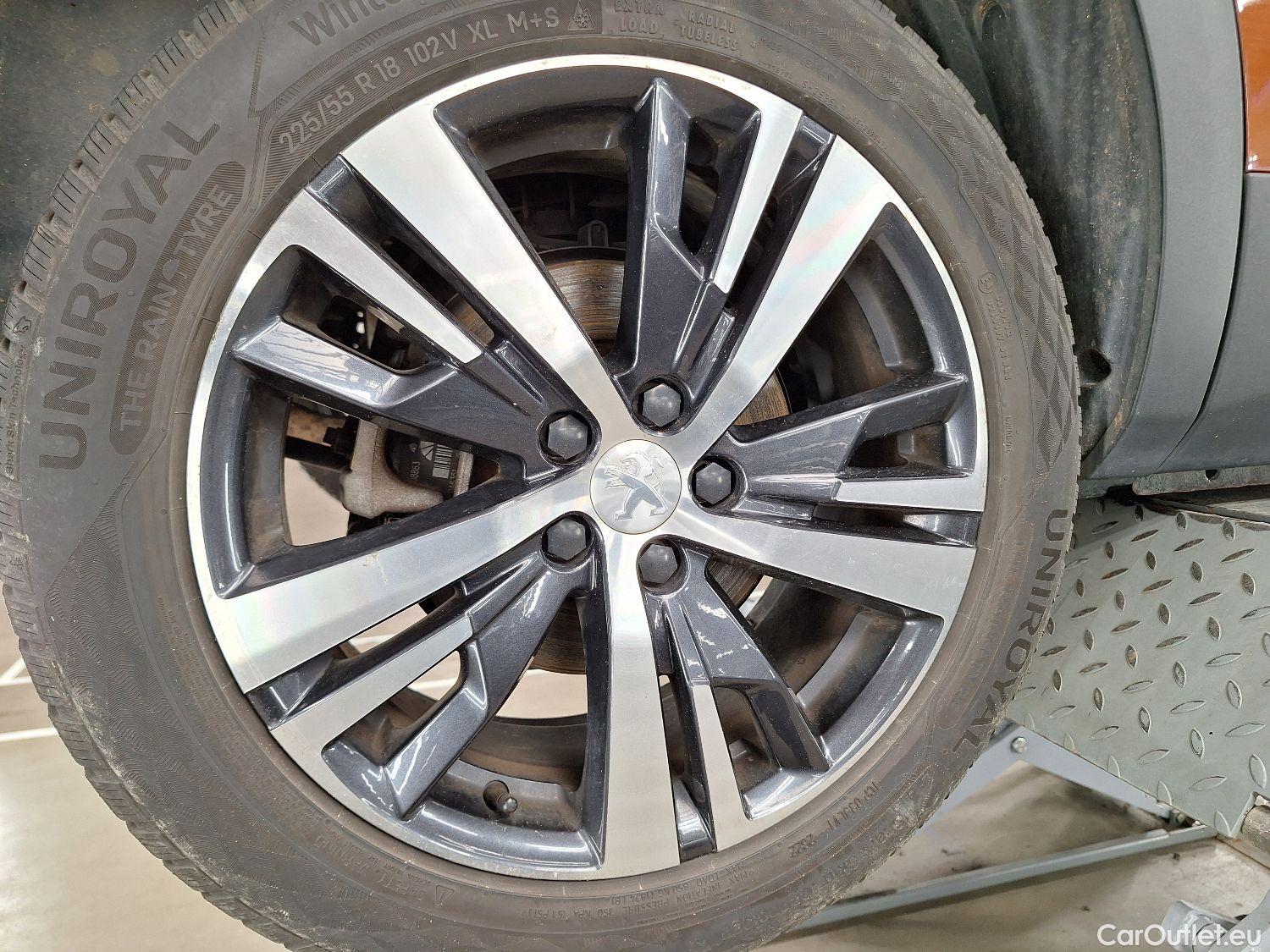  Peugeot  3008 Peugeot,  '16, Peugeot  Hybrid 225 e-Auto8 Allure 5d #4