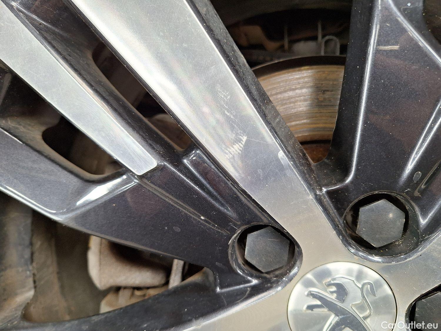  Peugeot  3008 Peugeot,  '16, Peugeot  Hybrid 225 e-Auto8 Allure 5d #6