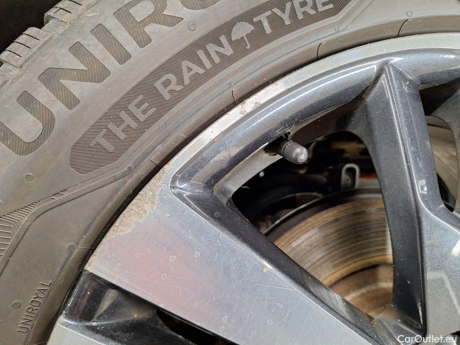  Peugeot  3008 Peugeot,  '16, Peugeot  Hybrid 225 e-Auto8 Allure 5d #8