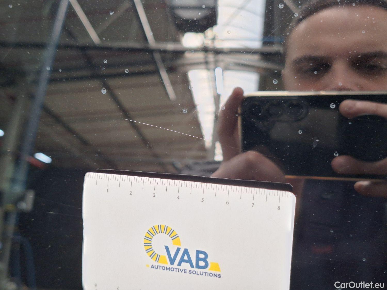  Peugeot  3008 Peugeot,  '16, Peugeot  Hybrid 225 e-Auto8 Allure 5d #53