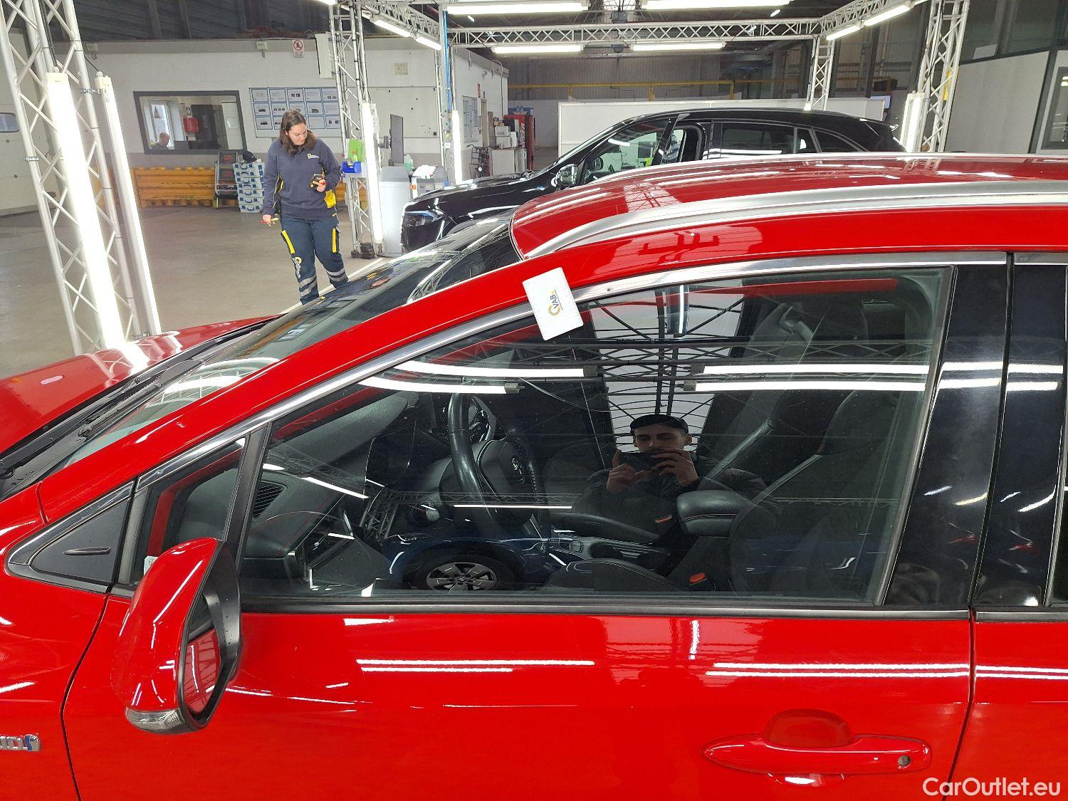  Toyota  Corolla Toyota,  TS '19, Toyota  Touring Sports 1.8 Hybrid Premium e #30