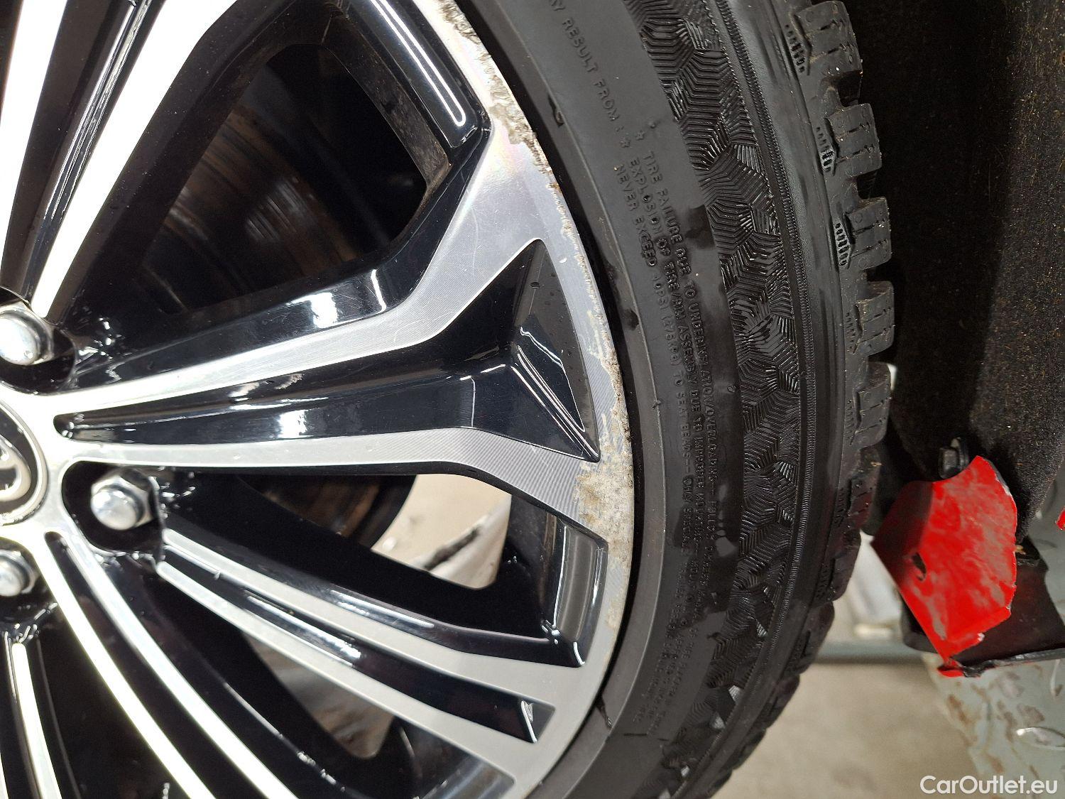  Toyota  Corolla Toyota,  TS '19, Toyota  Touring Sports 1.8 Hybrid Premium e #11