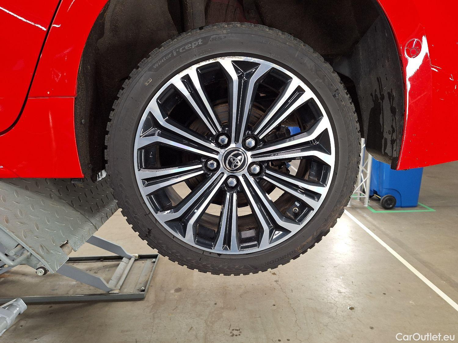  Toyota  Corolla Toyota,  TS '19, Toyota  Touring Sports 1.8 Hybrid Premium e #12