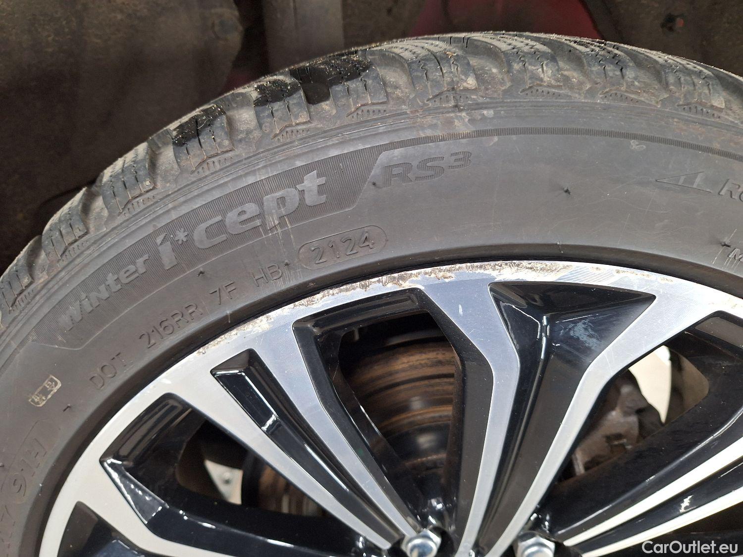  Toyota  Corolla Toyota,  TS '19, Toyota  Touring Sports 1.8 Hybrid Premium e #13