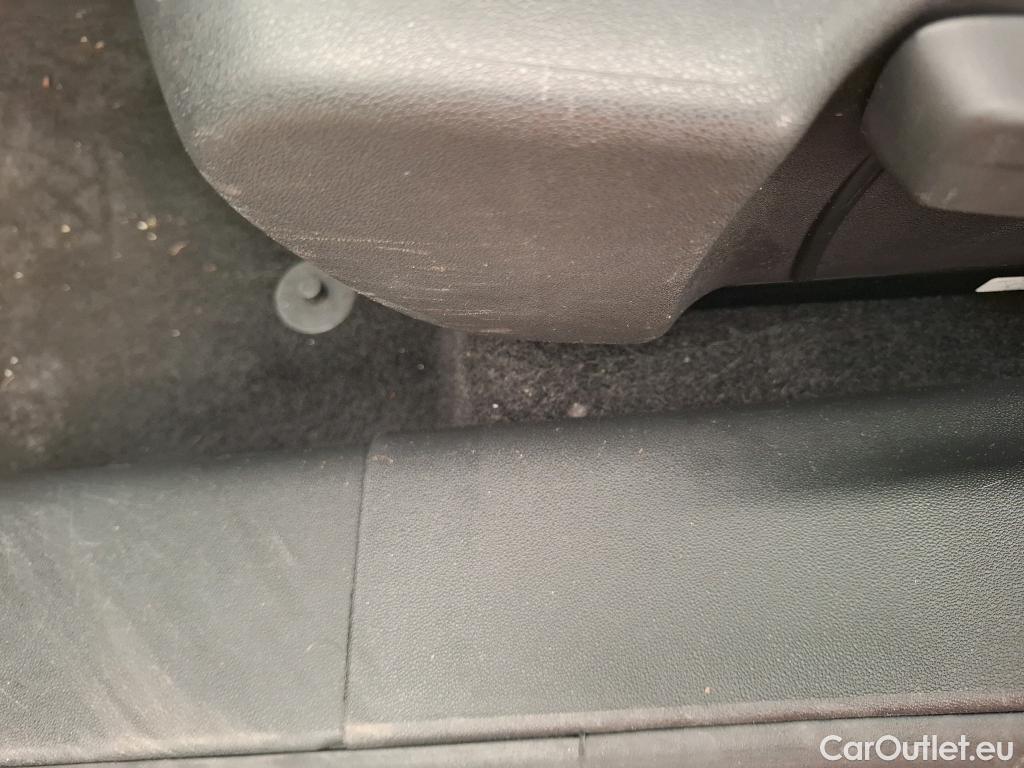  Citroen  C3  Société Feel 1.2 PureTech 80CV BVM5 E6d #7