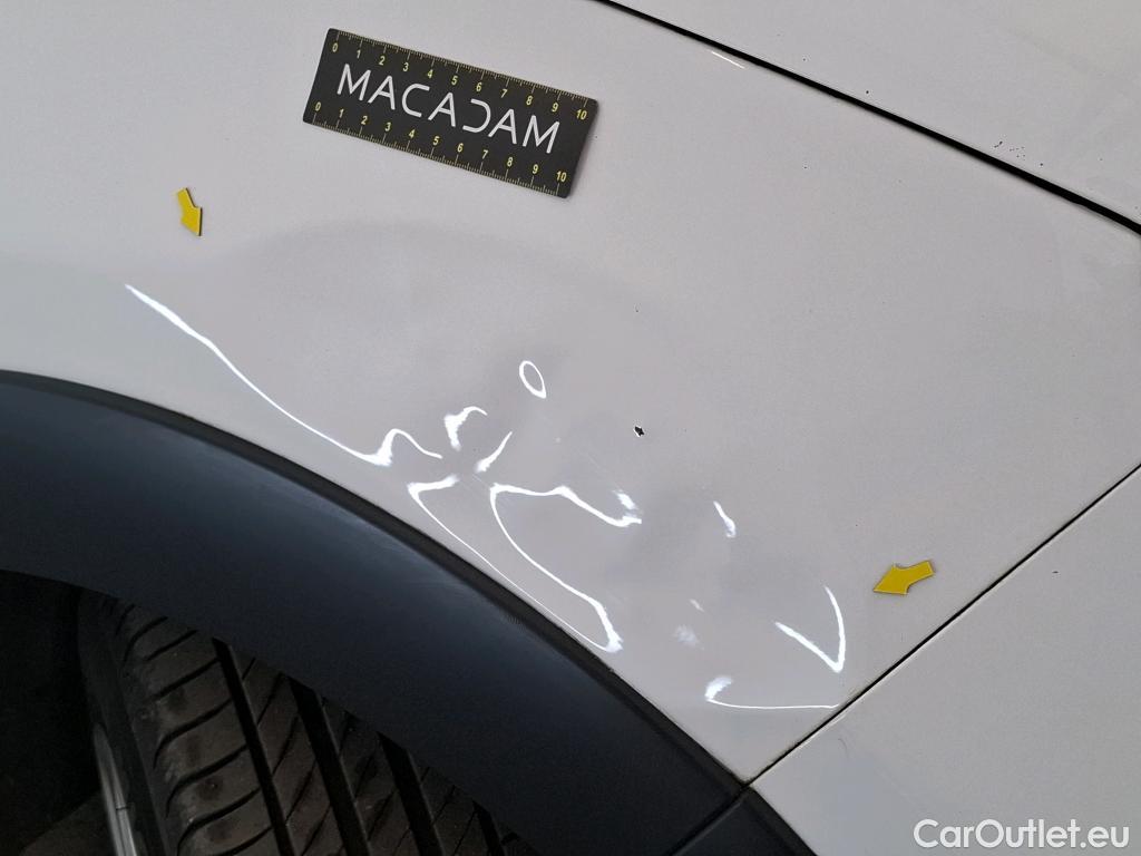  Citroen  C3 CITROEN  Société / 2016 / 5P / Berline PureTech 82 S&S BVM Feel #2