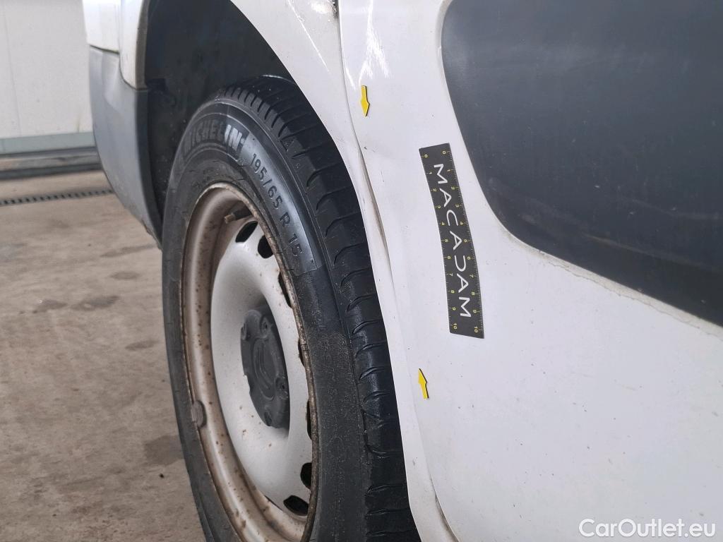  Citroen  Berlingo  Fourgon Confort L2 (Long) Cabine Approfondie 1.6 BlueHDi 100CV BVM5 E6 #12