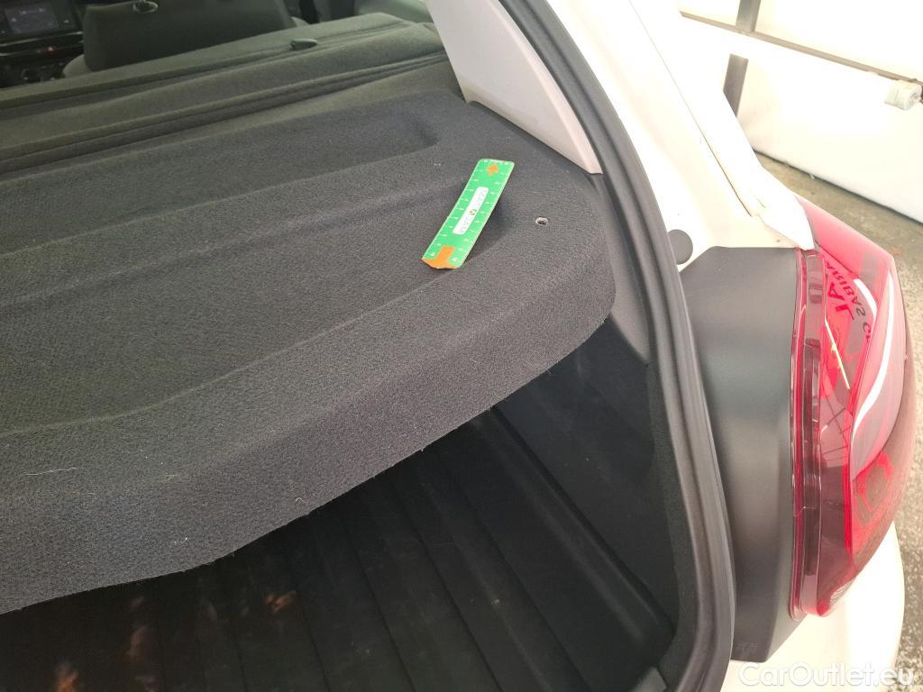  Citroen  C3  Société Feel 1.2 PureTech 80CV BVM5 E6d #13