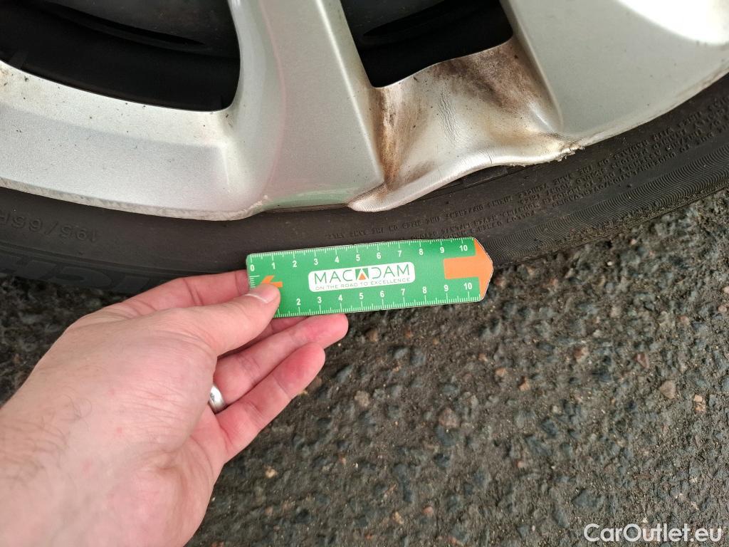  Citroen  C3  Société Feel Nav 1.2 PureTech 80CV BVM5 E6 #12