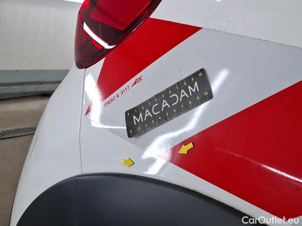  Citroen  C3  Société Feel 1.5 BlueHDI 100CV BVM5 E6dT #4