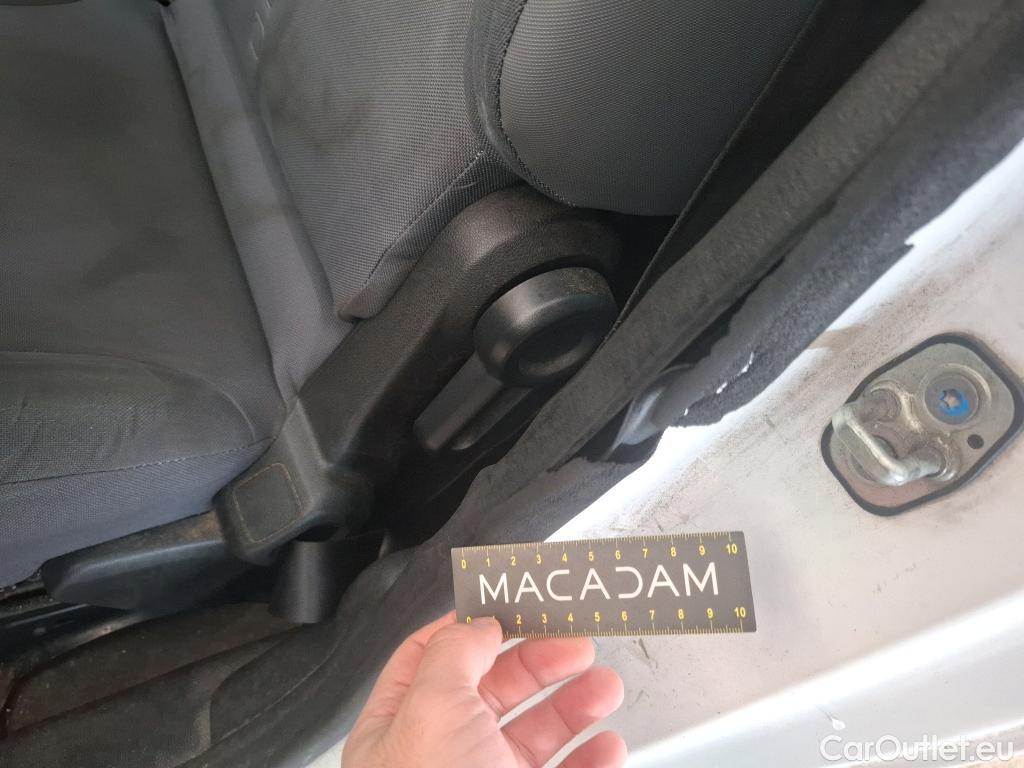  Citroen  Berlingo  Fourgon Confort L2 (Long) Cabine Approfondie 1.6 BlueHDi 100CV BVM5 E6 #32