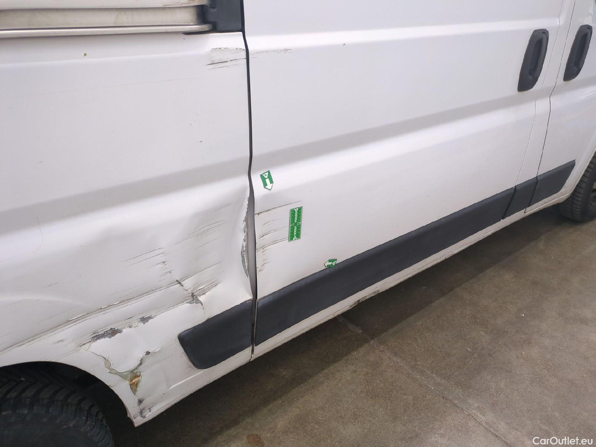  Fiat  Ducato FIAT  / 2014 / 4P / Fourgon tôlé 3.0 M H2 2.3 Multijet 120 Pack Pro Nav #63