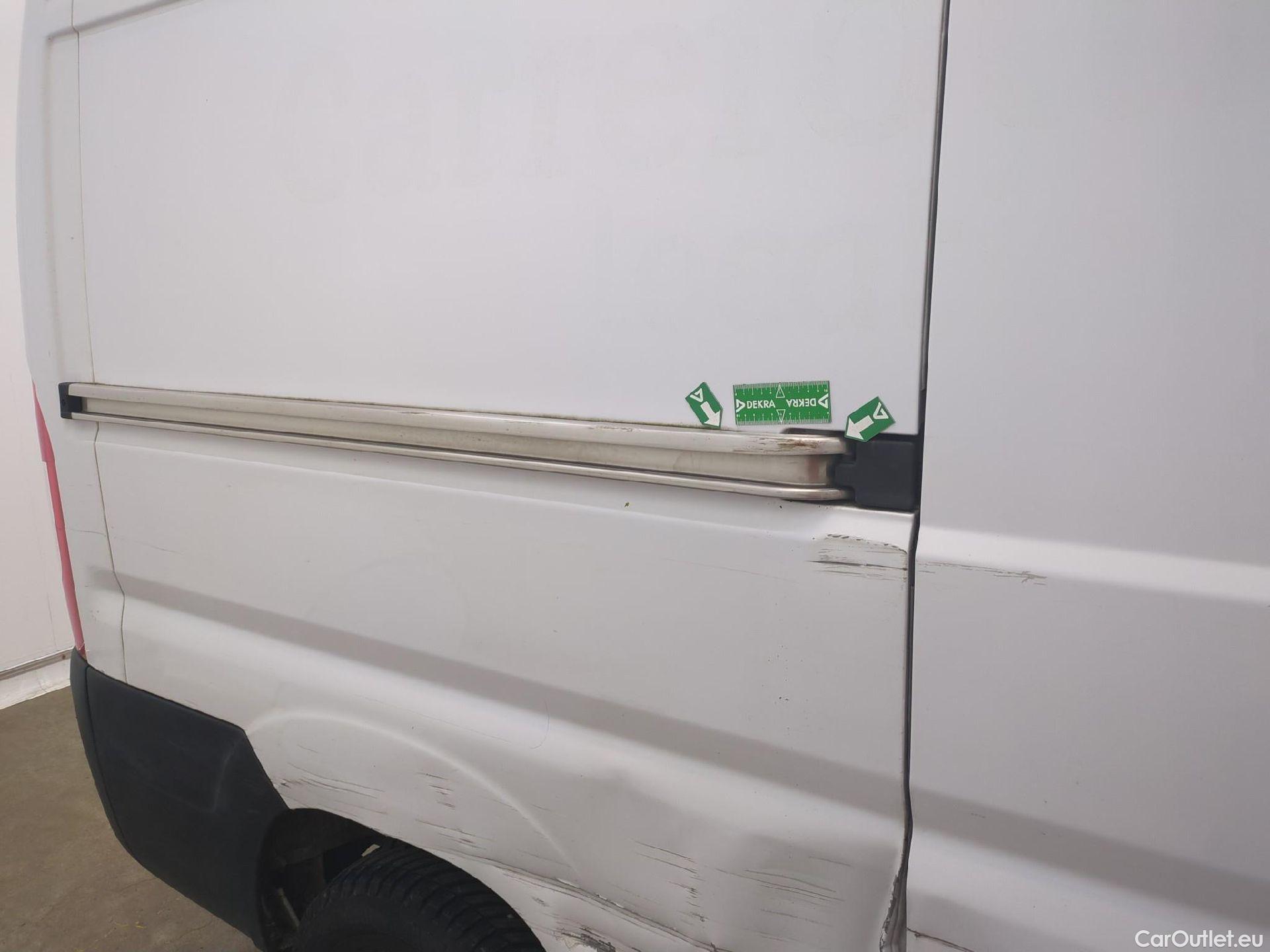  Fiat  Ducato FIAT  / 2014 / 4P / Fourgon tôlé 3.0 M H2 2.3 Multijet 120 Pack Pro Nav #56