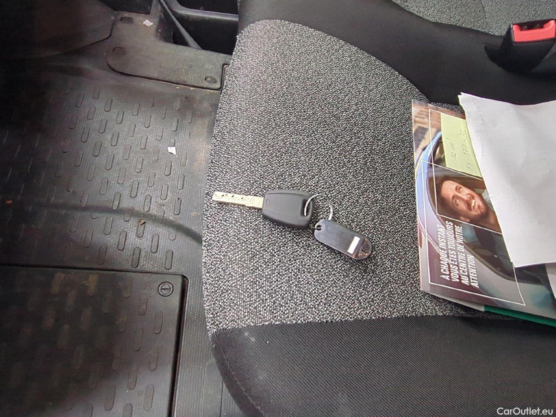  Fiat  Ducato FIAT  / 2014 / 4P / Fourgon tôlé 2.3 Multijet 120 3.0 M H2 Business #41