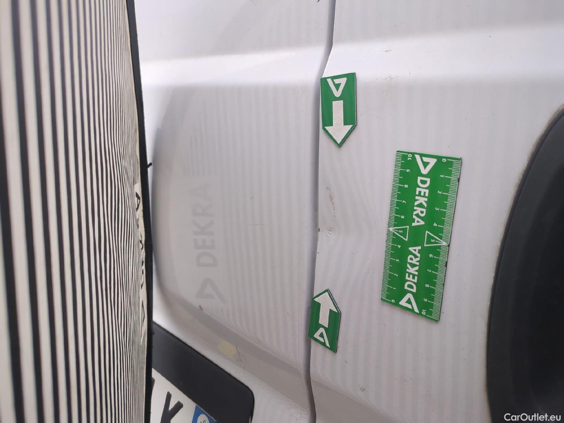  Fiat  Ducato FIAT  / 2014 / 4P / Fourgon tôlé 3.0 M H2 2.3 Multijet 120 Pack Pro Nav #41