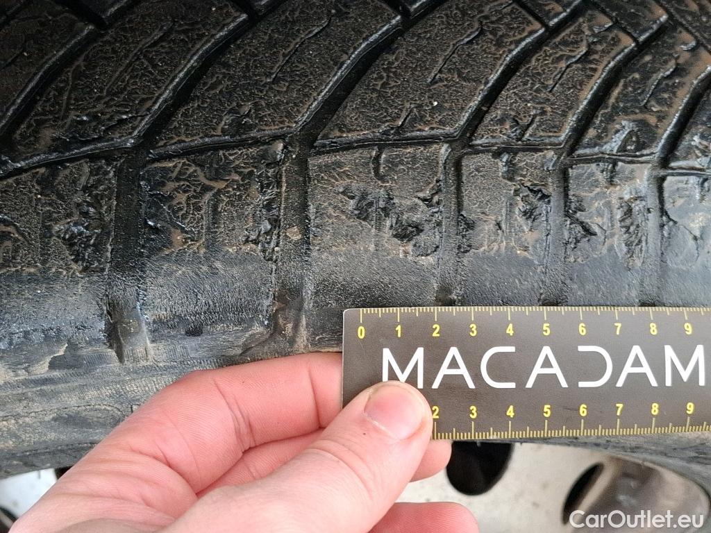  Land Rover  Discovery CITROEN Jumper Châssis Cabine DC/2019/4P/CDC &35 L3 BlueHDi 120 S&S BVM6 Control #30