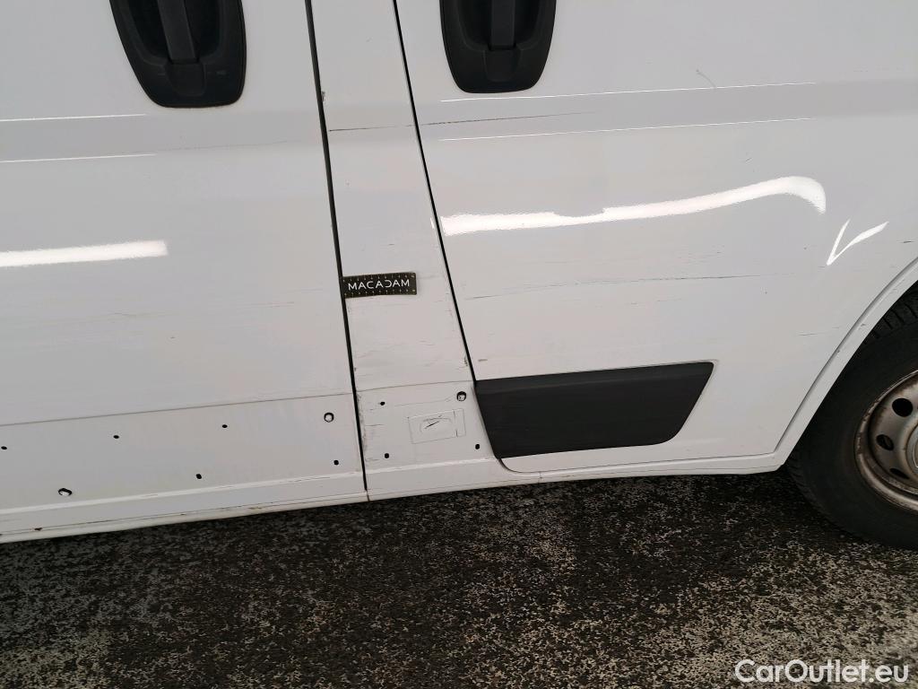  Fiat  Ducato FIAT  VU 4p Fourgon 30 M H2 20 Multijet 115 Pack Pro Nav #56