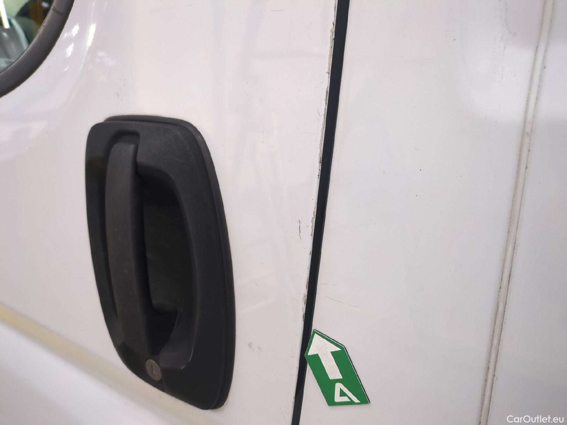  Fiat  Ducato FIAT  / 2014 / 4P / Fourgon tôlé 3.0 M H2 2.3 Multijet 120 Pack Pro Nav #24