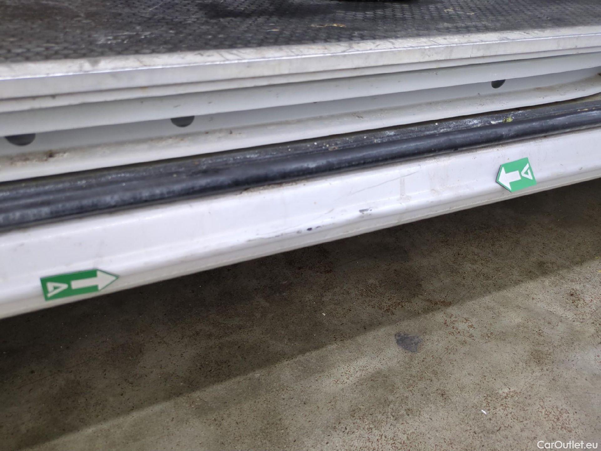  Fiat  Ducato FIAT  / 2014 / 4P / Fourgon tôlé 2.3 Multijet 120 3.0 M H2 Business #40