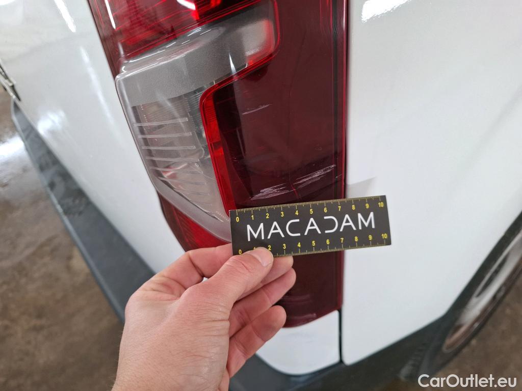  Opel  Combo OPEL  / 2018 / 4P / Fourgonnette 1.5 diesel 100chL1H1/stand CARGO PACK C #28