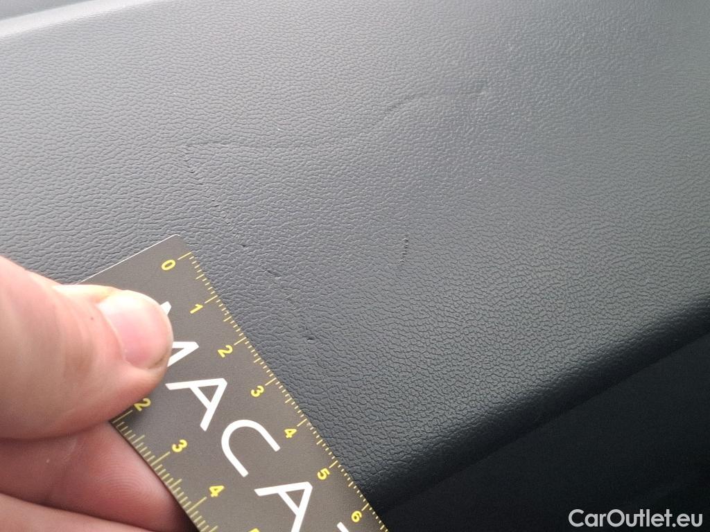  Peugeot  208  Affaire Premium Pack 1.2 80CV BVM5 E6dT #9