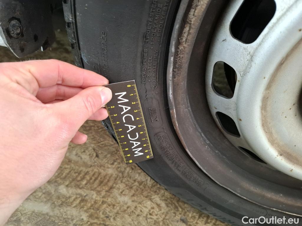  Opel  Combo OPEL  / 2018 / 4P / Fourgonnette 1.5 diesel 100chL1H1/stand CARGO PACK C #37