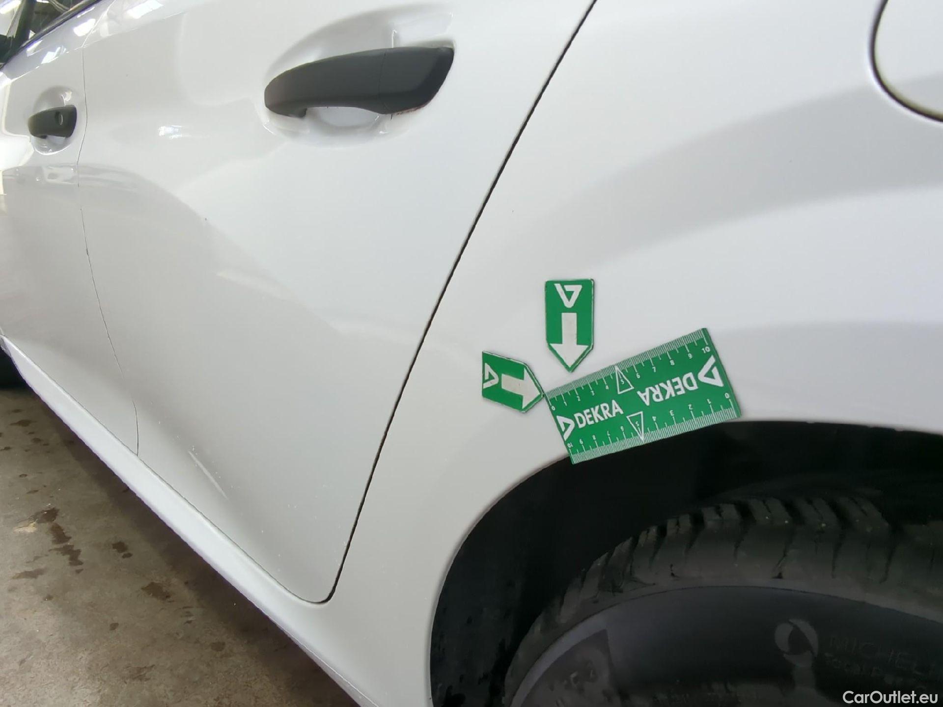  Peugeot  208  Premium 1.5 HDi 100CV BVM6 E6d #14