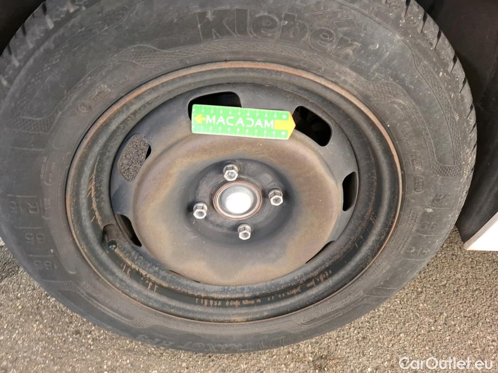  Peugeot  208  Affaire Premium Pack 1.6 HDi 75CV BVM5 E6 #23