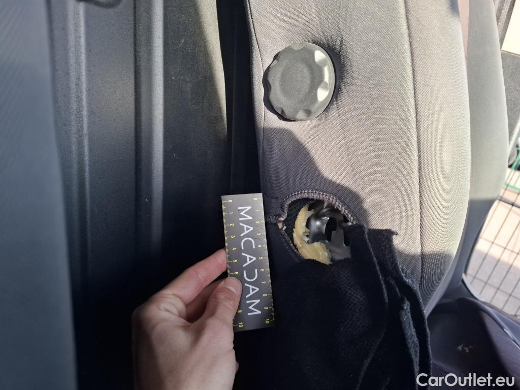  Opel  Combo OPEL  / 2018 / 4P / Fourgonnette 1.5 diesel 100chL1H1/stand CARGO PACK C #10