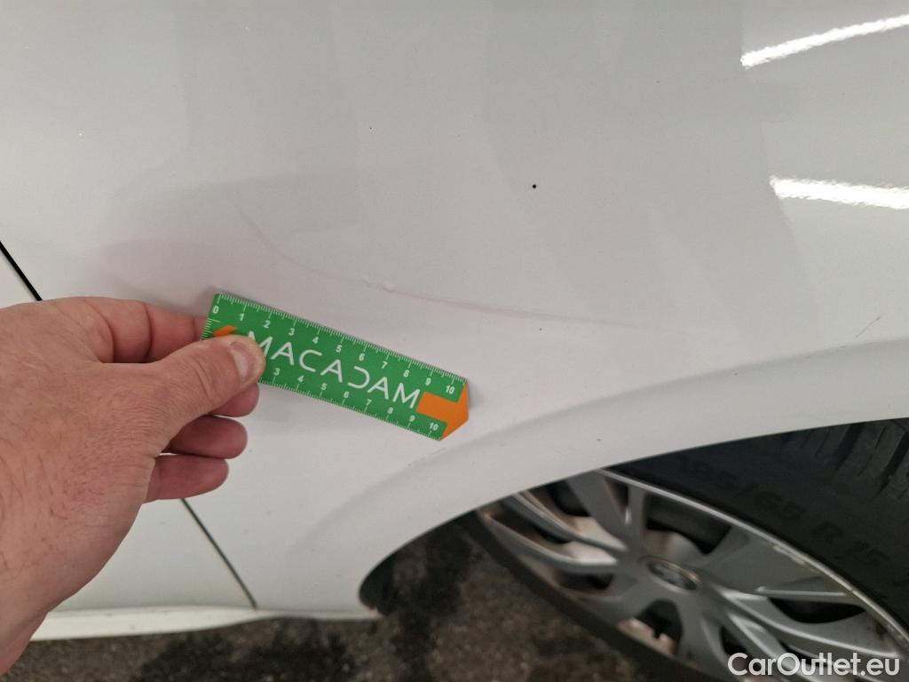  Peugeot  208  Affaire Premium 1.5 HDi 100CV BVM5 E6dT #27