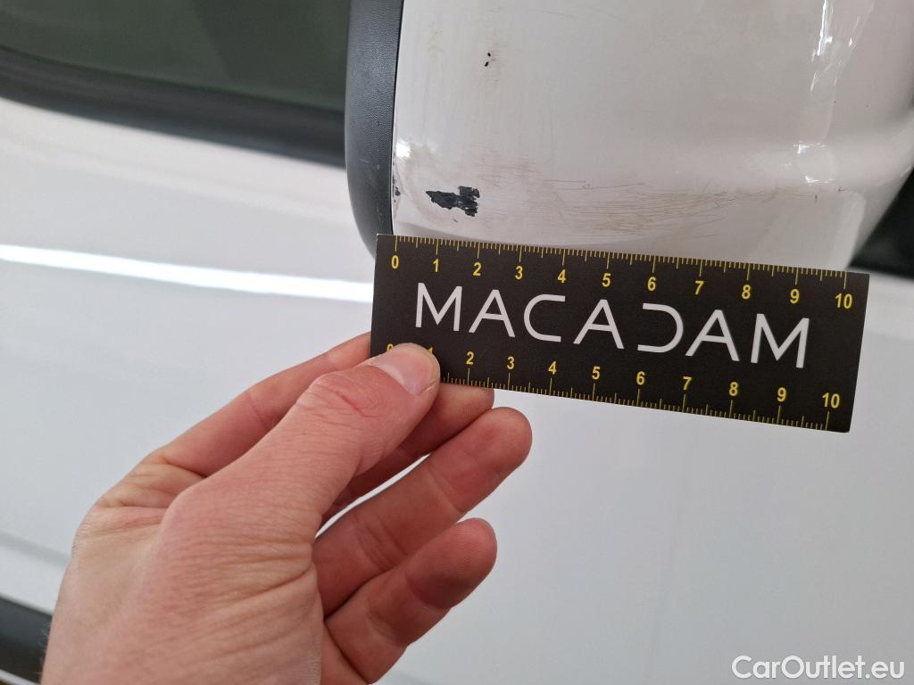  Opel  Combo OPEL  / 2018 / 4P / Fourgonnette 1.5 diesel 100chL1H1/stand CARGO PACK C #68