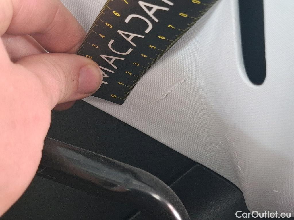  Peugeot  208  Affaire Premium Pack 1.2 80CV BVM5 E6dT #22