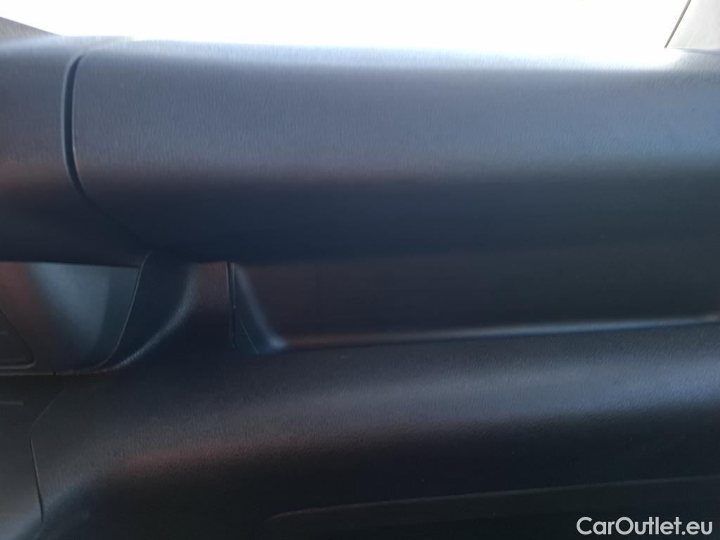  Opel  Combo OPEL  / 2018 / 4P / Fourgonnette 1.5 diesel 100chL1H1/stand CARGO PACK C #96