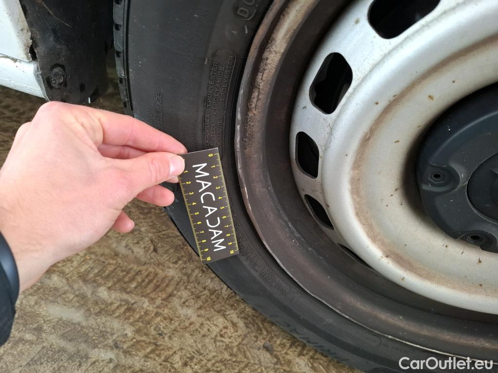  Opel  Combo OPEL  / 2018 / 4P / Fourgonnette 1.5 diesel 100chL1H1/stand CARGO PACK C #44